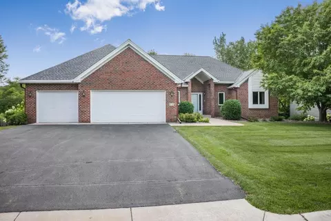 8776 Blackoaks Ln N, Maple Grove, MN 55311