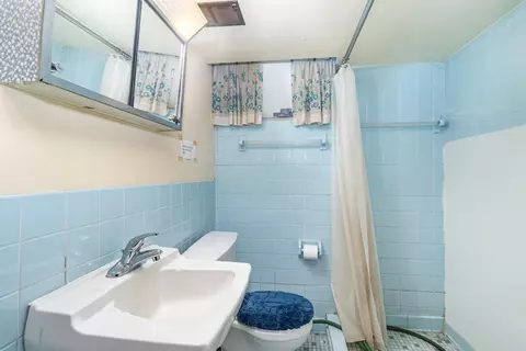 Bath - 712 Keniston St N, Champlin, MN 55316 photo 2 of 2