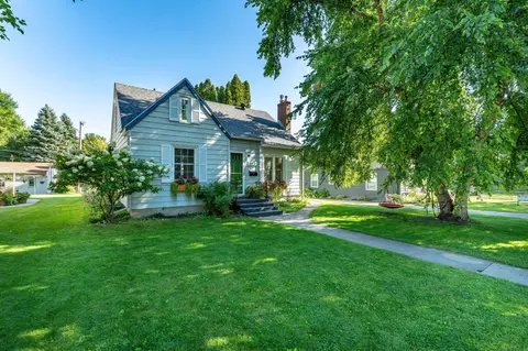 612 W Vasa Ave, Fergus Falls, MN 56537