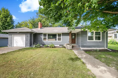 630 Mooers Ave SE, Cokato, MN 55321