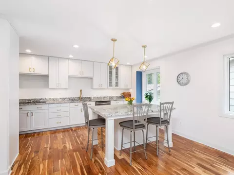 Kitchen - 2775 County Road 19, Maple Plain, MN 55359 photo 6 of 7