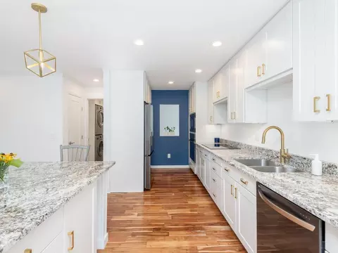 Kitchen - 2775 County Road 19, Maple Plain, MN 55359 photo 3 of 7