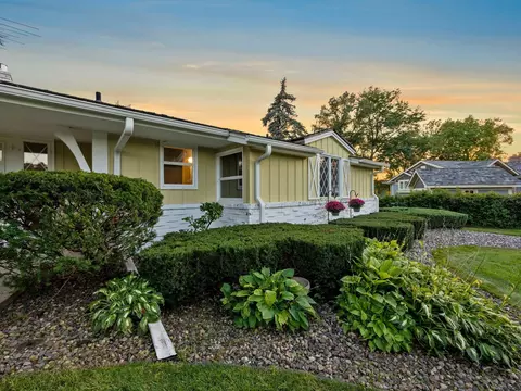1102 Benton St, Anoka, MN 55303