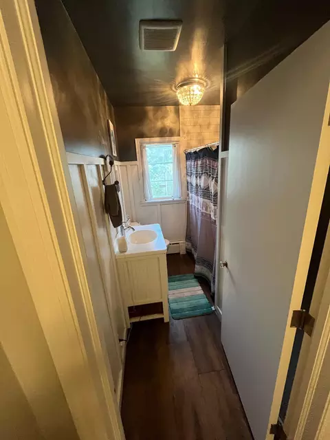 Bath - 416 Bluff Ave, Brainerd, MN 56401 photo 1 of 1