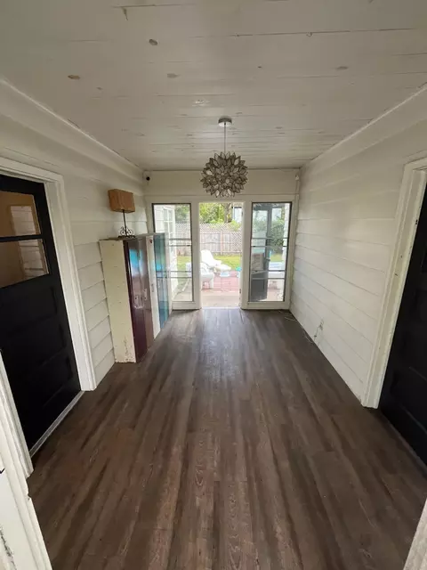 Entry Way - 416 Bluff Ave, Brainerd, MN 56401 photo 2 of 2