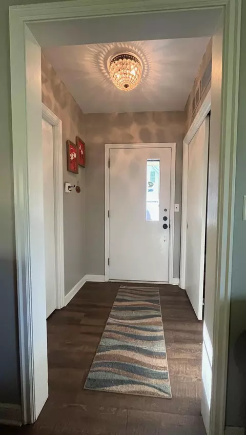 Entry Way - 416 Bluff Ave, Brainerd, MN 56401 photo 1 of 2