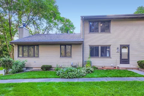 4387 Arden View Ct, Arden Hills, MN 55112