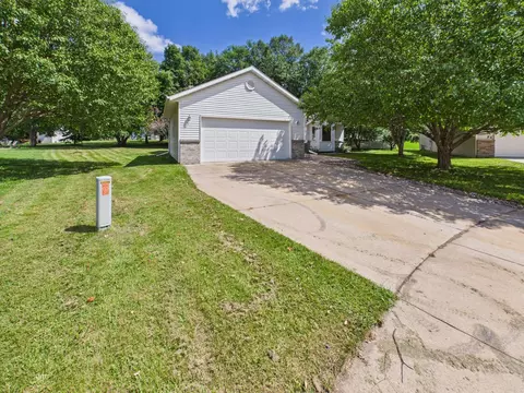 1707 Tyler Trl, Saint Cloud, MN 56301 photo 2