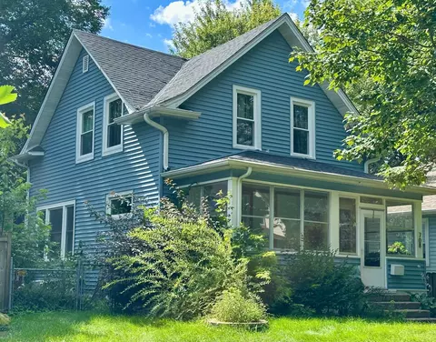 708 Simon Ave, Saint Paul, MN 55117