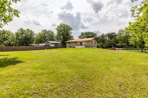 1744 Oak Rd, Saint Cloud, MN 56303 photo 23