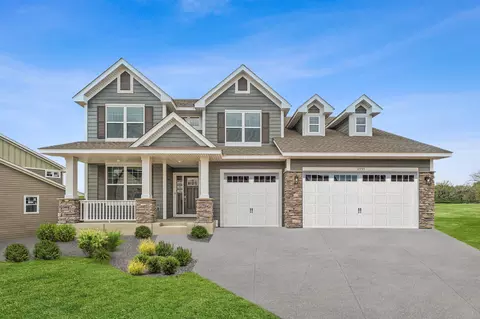 2997 Ironwood Blvd, Chaska, MN 55318