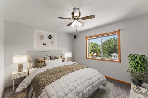 Bedroom - 235 Maple Ln, Jordan, MN 55352 photo 9 of 14