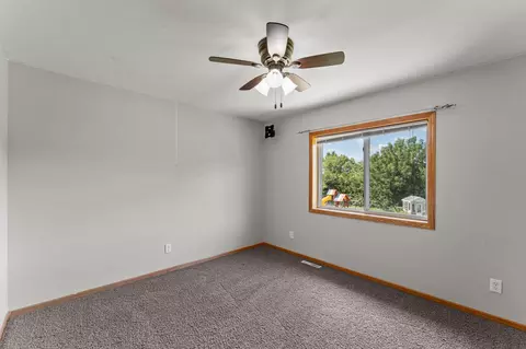 Bedroom - 235 Maple Ln, Jordan, MN 55352 photo 10 of 14