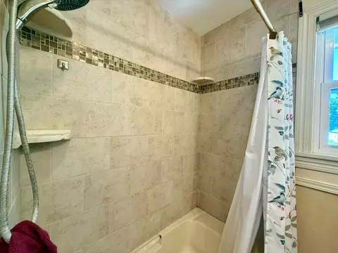 Bath - 409 15th St SW, Willmar, MN 56201 photo 2 of 4