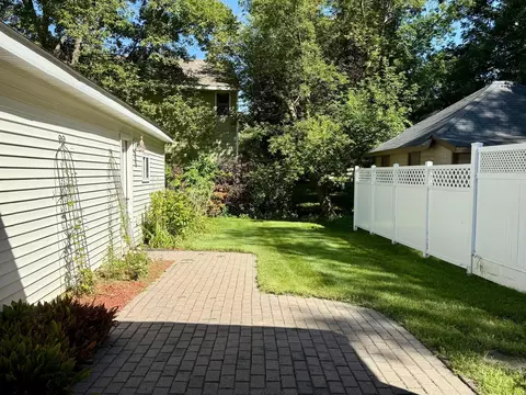 Exterior - 409 15th St SW, Willmar, MN 56201 photo 5 of 6