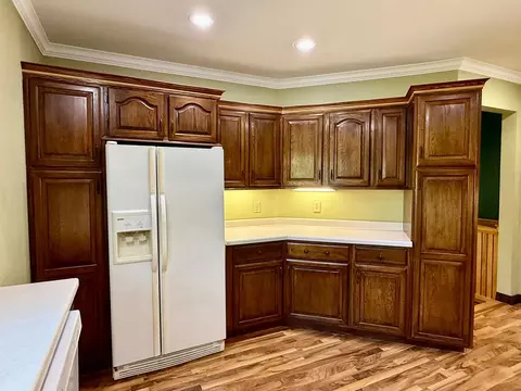 Kitchen - 409 15th St SW, Willmar, MN 56201 photo 2 of 3