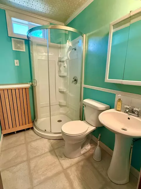 Bath - 409 15th St SW, Willmar, MN 56201 photo 3 of 4