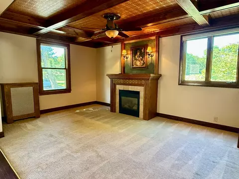 Living - 409 15th St SW, Willmar, MN 56201 photo 1 of 3