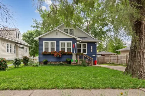 Exterior - 207 9th Ave SW, Faribault, MN 55021 photo 6 of 13