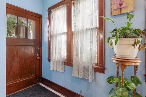 Entry Way - 207 9th Ave SW, Faribault, MN 55021 photo 1 of 5