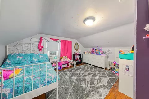 Bedroom - 207 9th Ave SW, Faribault, MN 55021 photo 4 of 5