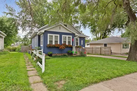Exterior - 207 9th Ave SW, Faribault, MN 55021 photo 5 of 13