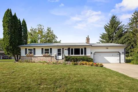 4357 Garden Trl, Eagan, MN 55123