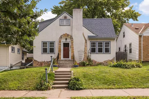 3322 N Washburn Ave N, Minneapolis, MN 55412