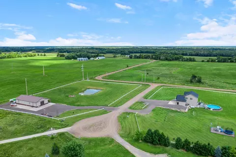 2544 280th Ct NE, Isanti, MN 55040