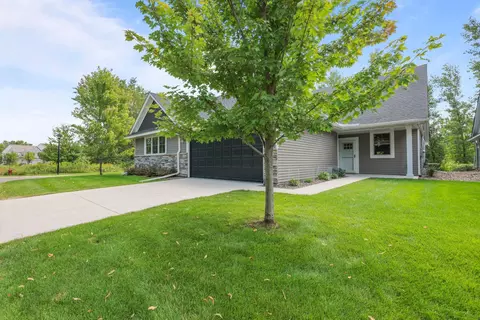 4403 150th St N, Hugo, MN 55038