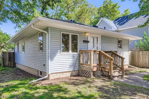1767 Thomas Ave, Saint Paul, MN 55104
