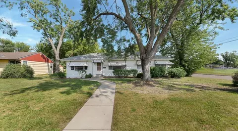 6000 Girard Ave N, Brooklyn Center, MN 55430