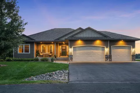 26002 Sunset Dr, Chisago City, MN 55013