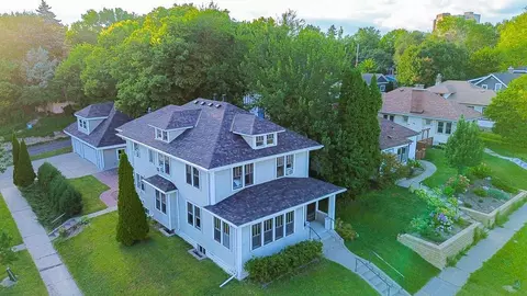 445 Lexington Pkwy S, Saint Paul, MN 55105