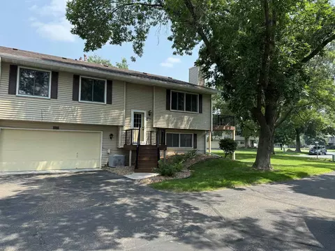 8401 Thomas Ct N, Brooklyn Park, MN 55444