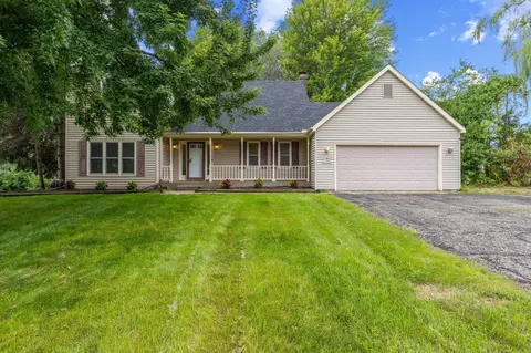 1900 Vernon Dr S, Minnetonka, MN 55305