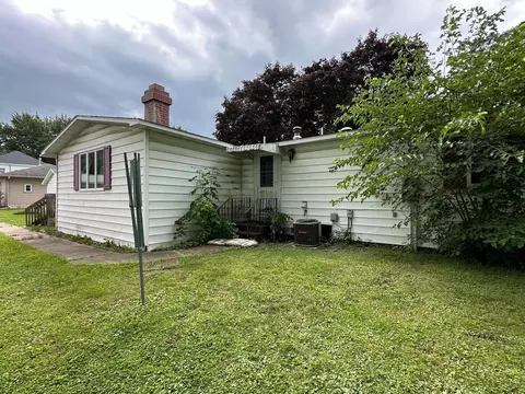 Exterior - 529 N Huron Ave, Spring Valley, MN 55975 photo 3 of 3