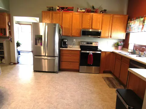 145 N Bordson St, Appleton, MN 56208 photo 5