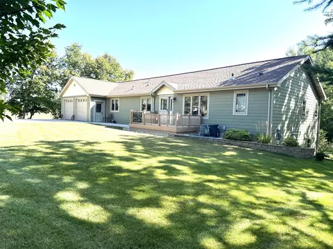 317 Oak Hills Dr, Detroit Lakes, MN 56501