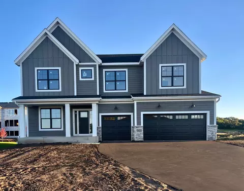 7422 Waverly Ave, Shakopee, MN 55379