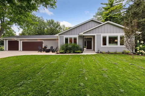 7860 Hyacinth Ave, Victoria, MN 55386
