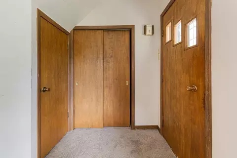 808 S 5th St, Saint Peter, MN 56082 photo 3