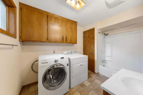 808 S 5th St, Saint Peter, MN 56082 photo 14
