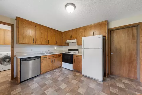 808 S 5th St, Saint Peter, MN 56082 photo 10