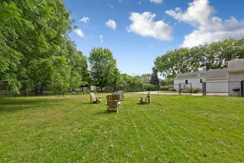 Exterior - 618 Fair St, Saint Peter, MN 56082 photo 2 of 3