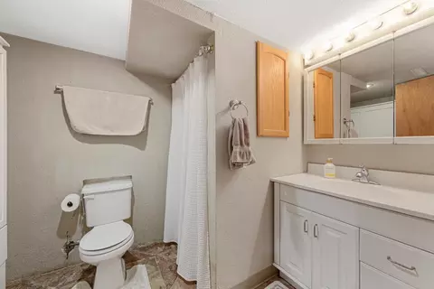 Bath - 618 Fair St, Saint Peter, MN 56082 photo 2 of 2
