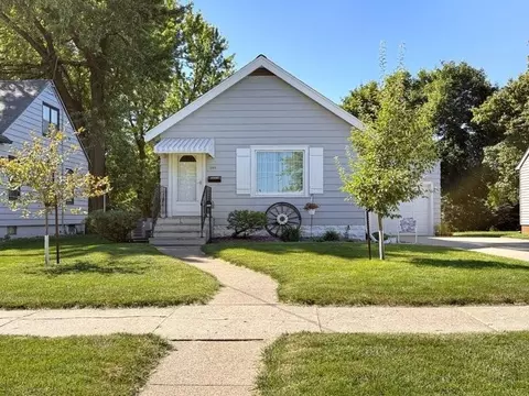 1124 Webster St, Fairmont, MN 56031