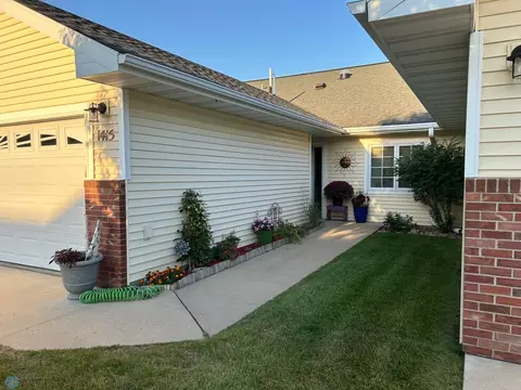 1415 Belsly Blvd, Moorhead, MN 56560