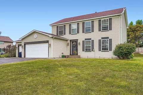 9485 204th St W, Lakeville, MN 55044