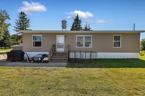 204 3rd Ave SE, Freeport, MN 56331